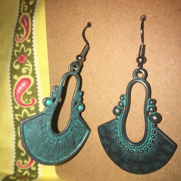 Vintage Crescent Bronze Bohemian Blue Stone Drop Earring NWOT - Picture 2 of 5